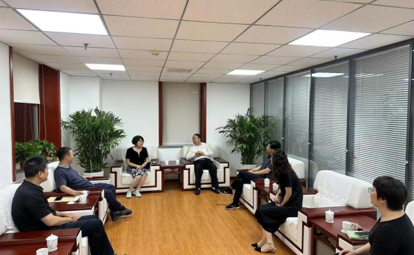Guo Yuming from the Department of Science and Technology of Hebei Province Meets with Zhang Ping from the US Research Institute and Bian Zhili from the Hebei Chamber of Commerce in New Zealand